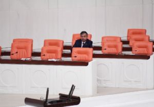 BAKAN YILMAZ'DAN SURİYELİLERİN TÜRK VATANDAŞLIĞINA GEÇİRİLDİĞİ İDDİALARINA NET Y