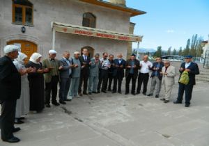 POSOFLU HACI ADAYLARI SALAVATLARLA UĞURLANDI