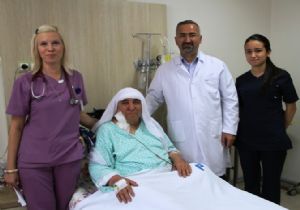 VAN'DA NARKOZSUZ AMELİYAT