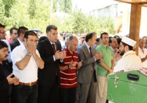 BİNDESEN'İN ABLASI TOPRAĞA VERİLDİ