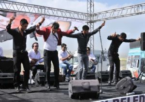 LALAHAN'DA SONBAHAR ŞENLİĞİ