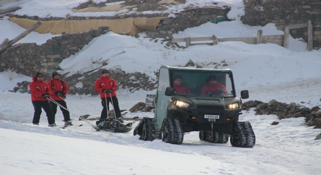2 haftada 56 kişiyi kurtardılar