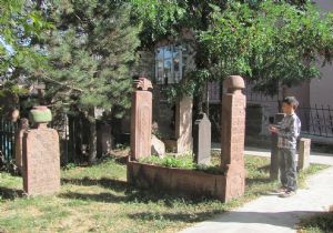 Tarihin vicdanı kanıyor...