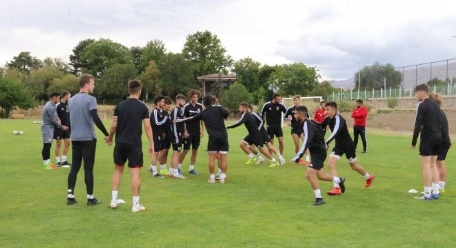 24Erzincanspor'da 6 futbolcu Covid-19'a yakalandı