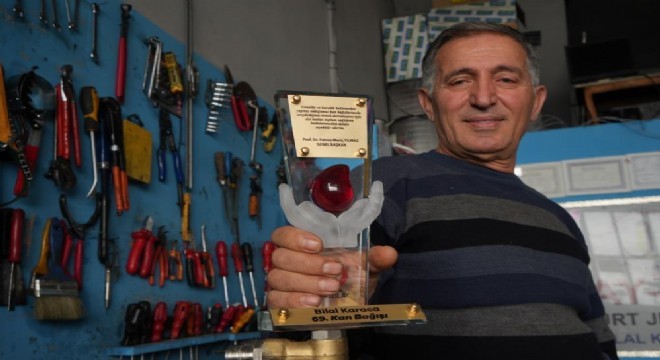 69'uncu kez kan bağışı yaptı
