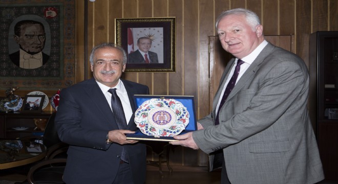 ATAUNİ'de Avrasya buluşması