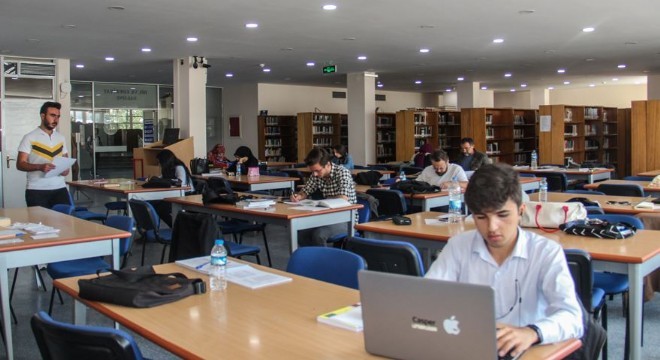 ATAUNİ'den Fuat Sezgin'e vefa