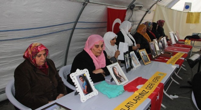 Ailelerin evlat nöbeti 127'nci gününde