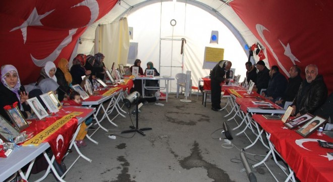 Ailelerin evlat nöbeti 142'nci gününde