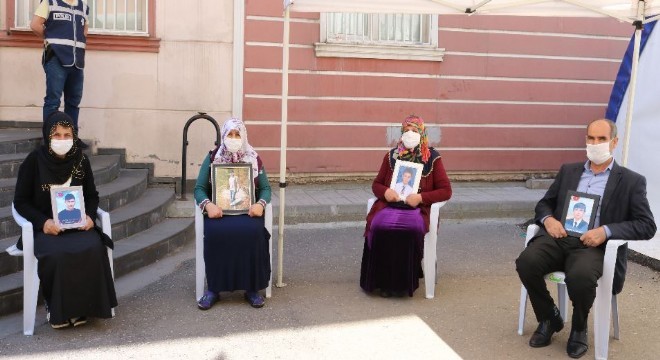 Ailelerin evlat nöbeti 240'ıncı günde