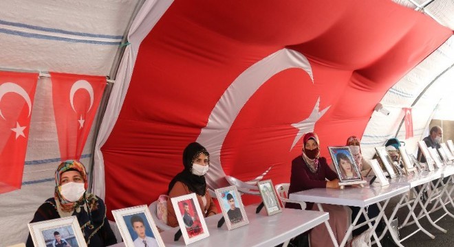 Ailelerin evlat nöbeti 255'inci gününde