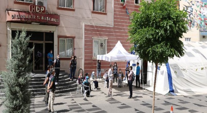 Ailelerin evlat nöbeti 281'inci gününde