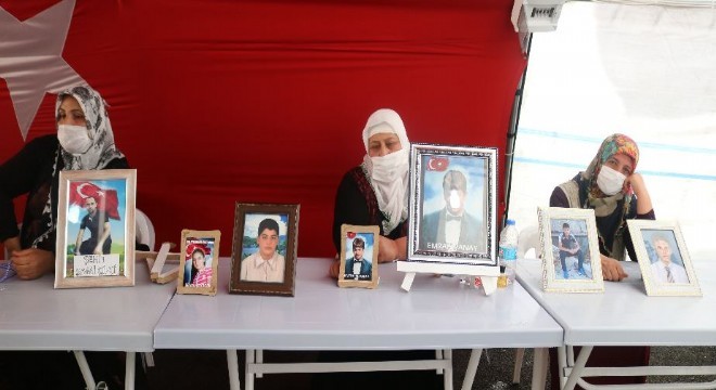 Ailelerin evlat nöbeti 338'nci gününde