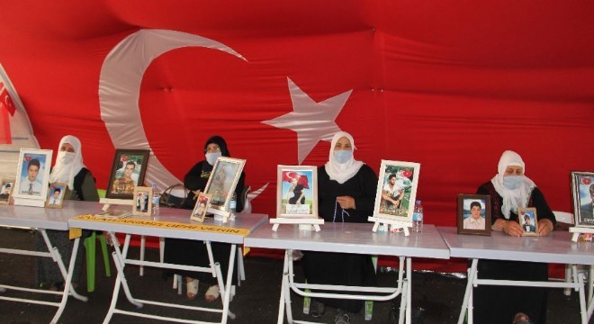 Ailelerin evlat nöbeti 360'ıncı gününde