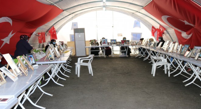 Ailelerin evlat nöbeti 452'inci gününde