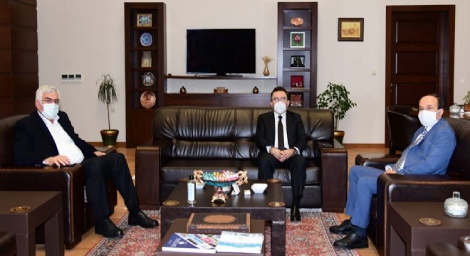 Altınok ve Öz'den Rektör Çakmak'a ziyaret