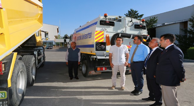 Atatürk Üniversitesi Araç Parkını Yeniliyor