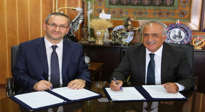 Atatürk Üniversitesi ile Diyanet İşleri Başkanlığı Arasında Bilimsel İşbirliği Protokolü İmzalandı