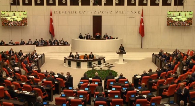 Aydemir Genel Kurul'da yasa teklifini paylaştı