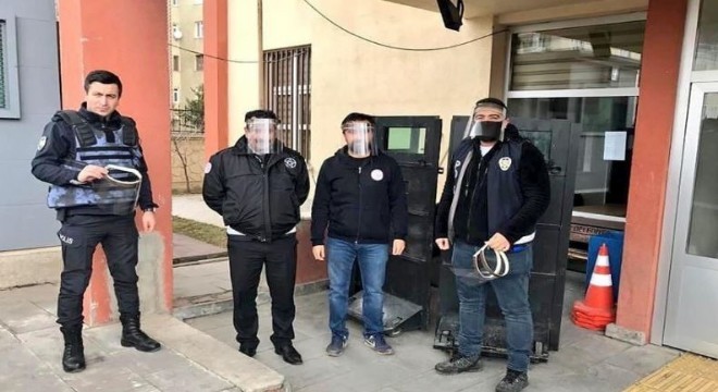 Aziziye GM'den polise emniyete maske desteği