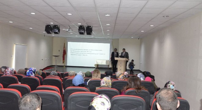 AÇSH'de ‘Adolesan ile İletişim' semineri düzenlendi