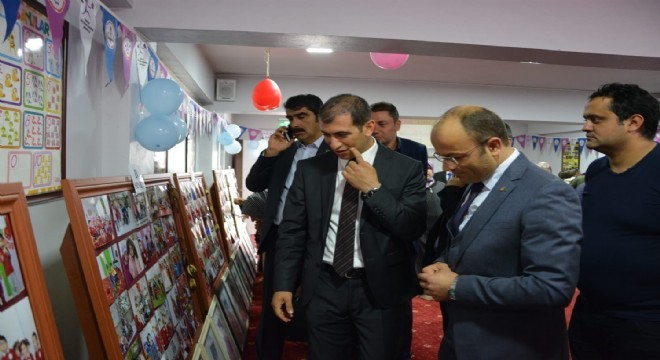 Aşkale'de Ana Okulunda fotoğraf sergisi