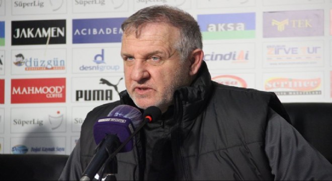 Bakkal: ‘Bir yıkıntıdan çıkmaya çalışıyoruz'