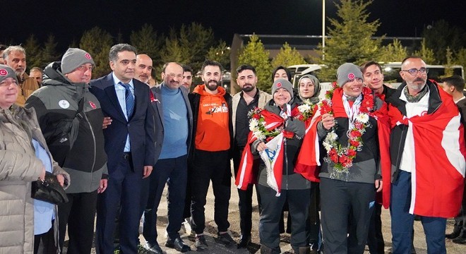 Dünya Şampiyonası'ndan 3 madalya ile döndüler