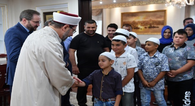 Erbaş: “İslam'ın en çok önem verdiği şey, güzel ahlak”