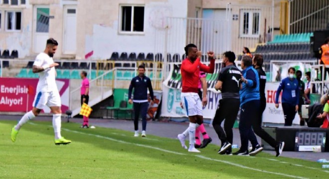 Erzurumspor'da en fazla kartı Murat Uçar gördü