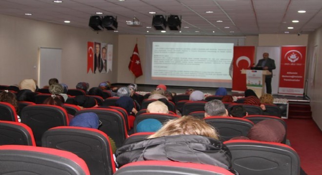 Erzurum'da Aile Yılı söyleşileri devam ediyor