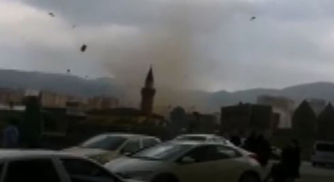 Erzurum'da korkutan hortum