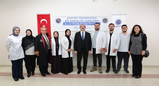 Geleceğin Diş Hekimleri beyaz önlüklerini giydi