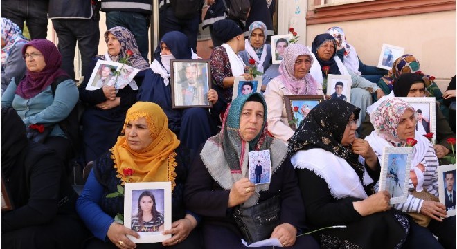 HDP önünde eylem yapan aile sayısı 28'e yükseldi