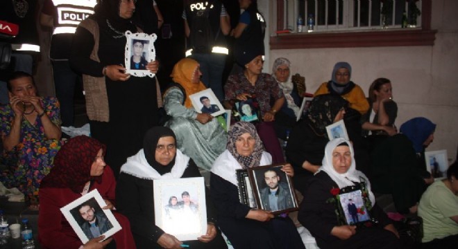 HDP önünde eylem yapan aile sayısı 34'e yükseldi