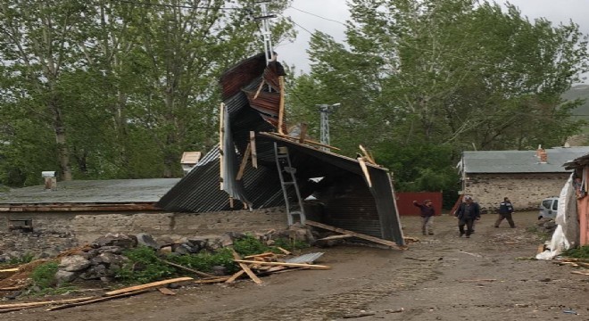 Kevenlik'te yoğun yağış hasara yol açtı