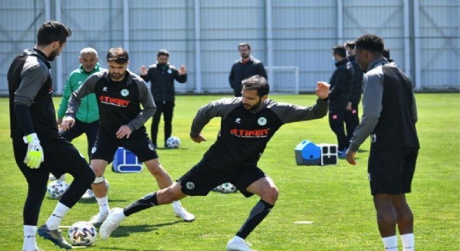 Konyaspor'da Erzurumspor maçı mesaisi