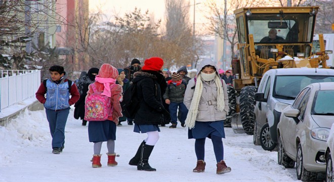 Küçük öğrencilerin eğitim çilesi..!