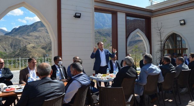 MHP'den Uzundere buluşması