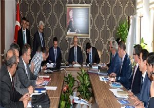 Vali Azizoğlu'na eğitim brifingi