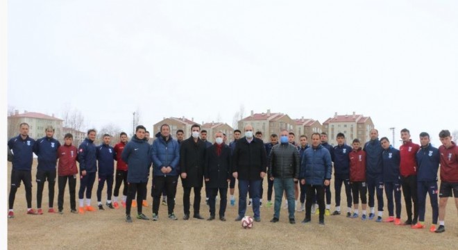 Orhan'dan Ilıca İdman Ocağı'na destek