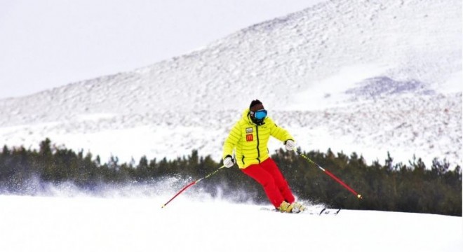 Palandöken'de kar tavan yaptı