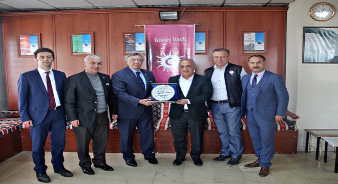 Rektör Çomaklı Güneş Vakfının Konuğu Oldu