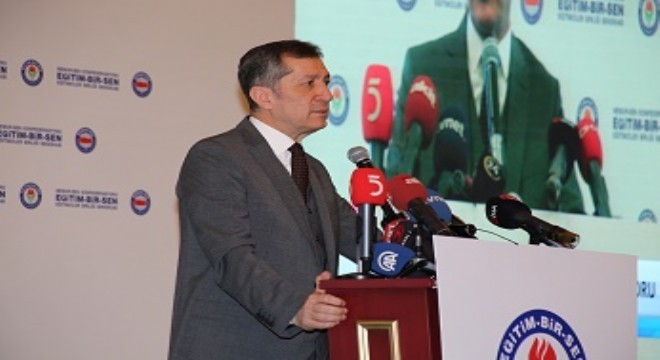 Selçuk'tan eğitimde sistem değişikliği açıklaması