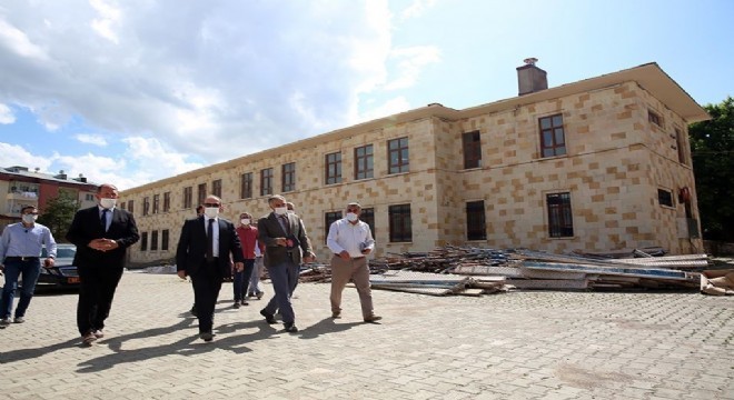 Tarihi Lise yeni eğitim sezonuna hazırlanıyor