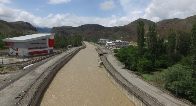 Tortum Çayı ıslahıyla Uzundere'nin taşkın riski önlendi