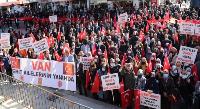 Van'da şehit ailelerinden Lütfü Türkkan'a tepki