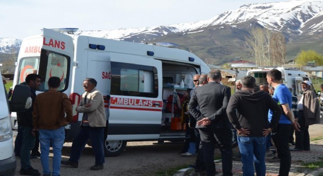 Varto yolunda trafik kazası: 10 yaralı