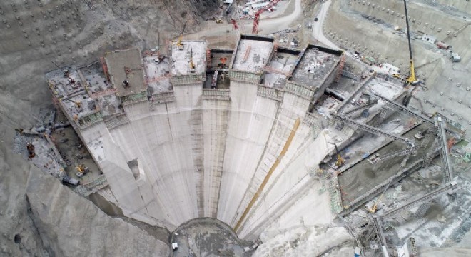 Yusufeli Barajı'nda birinci dalya tamam