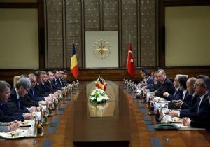 'Dünya, terörü tanımlamak zorunda'